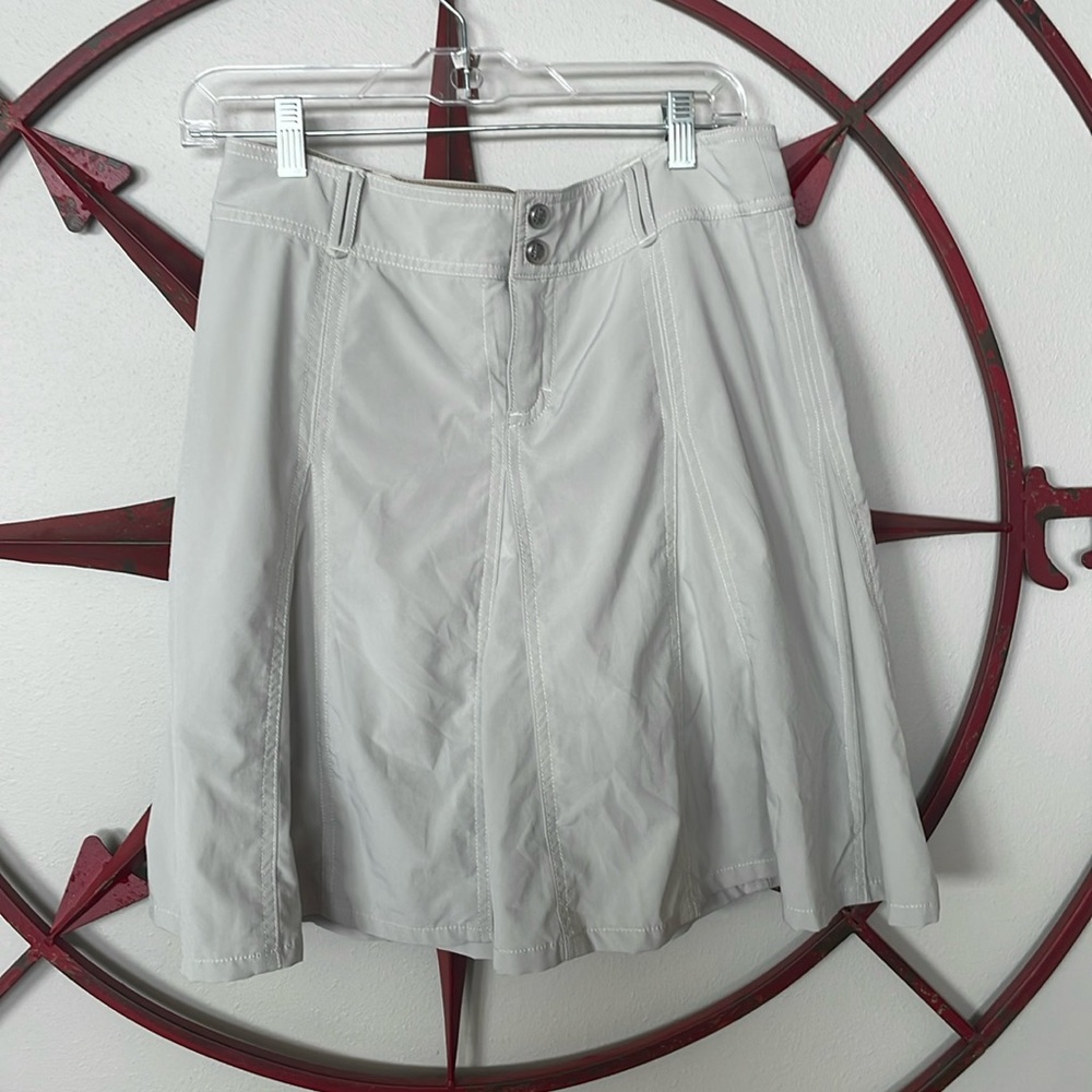 Lightweight skort